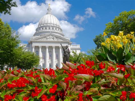 9 Reasons Why We Should All Move To Wisconsin