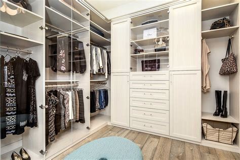 Dreamy Master Closet Marries Fashion And Function