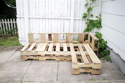 How To Make A Couch Out Of Pallets Hunker Diy Pallet Couch Pallet