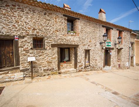Pool, internet, haustiere willkommen, kamin, tv, parkplatz, nichtraucher, heizung schlafzimmer: Apartamento A - Alquilar Casa Rural en Robregordo - Sierra de Madrid