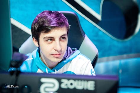 Business Of Esports Twitch Streamer Shroud Explains Why He Wont Be