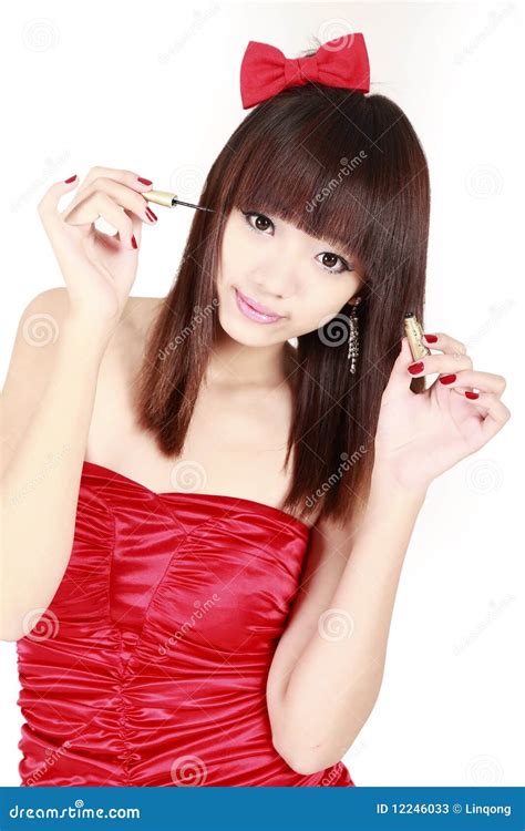 Asian Girl Making Up Stock Image Image Of Combing Hairstyle