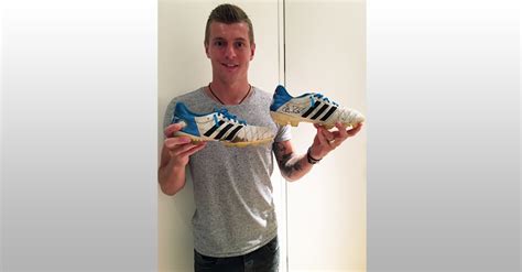 Toni kroos trägt aktuell adidas 11 pro fußballschuhe. Kroos Trikot & Schuh aus aktuellem Spiel