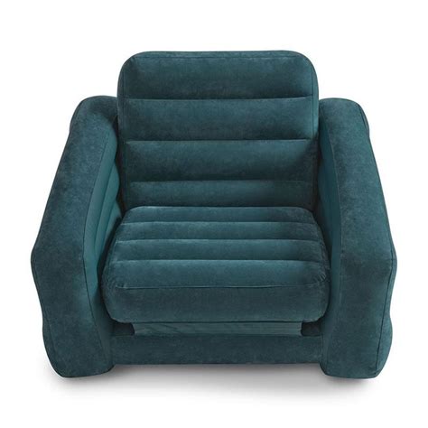 Sono veri letti intorno a cui i nostri esperti hanno costruito un comodissimo divano. Scegliere la poltrona letto: 10 modelli moderni e salvaspazio - DeAbyDay.tv | Poltrona letto ...