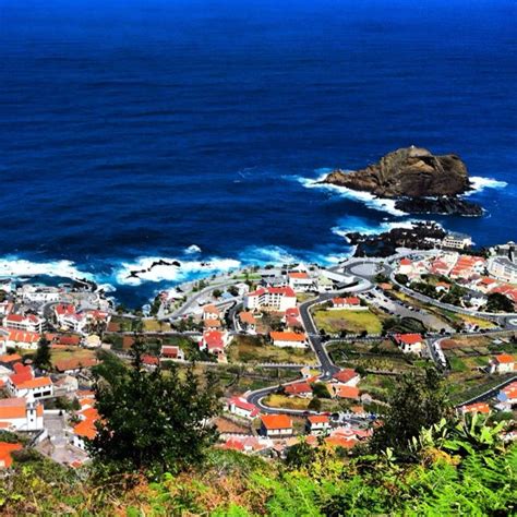 Foram encontradas 22 casas em madeira em portugal. Porto Moniz, Island of Madeira, Portugal-cristiano ronaldo ...
