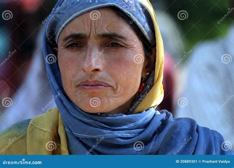 Kashmiri Woman Editorial Photo Image Of Cheerful Kashmir 20889301