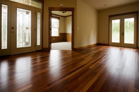 Modern Laminate Floor Design With Contemporary Interiors