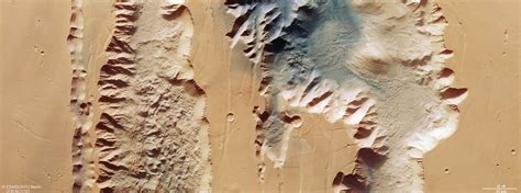 See Mars Grand Canyon In Stunning New Photos