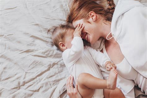 5 Ways First Time Mums Can Bond With Their Precious Newborn