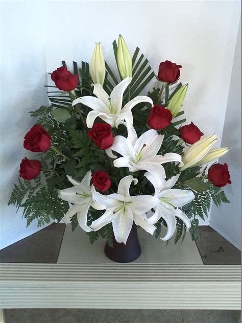 What color flowers for funeral. Funeral Flowers & Sympathy Flowers - Send Flowers for ...