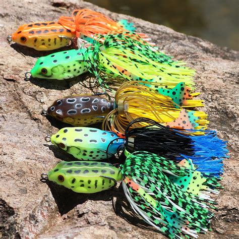 Yongzhi Fishing Lures Topwater Floating Weedless Lure Frog Baits With