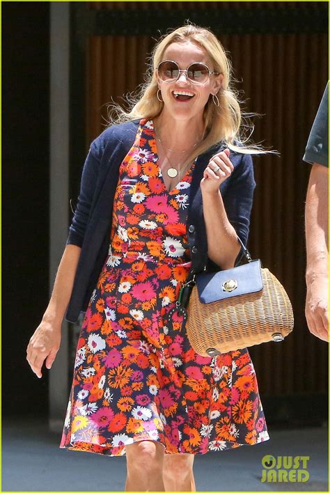 reese witherspoon hits the gym and gets back to business after her vacation photo 3701161