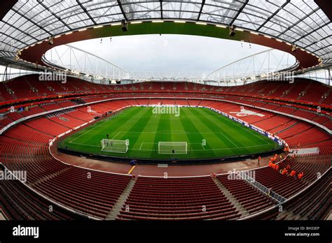 Arsenal Home Ground Hi Res Stock Photography And Images Alamy