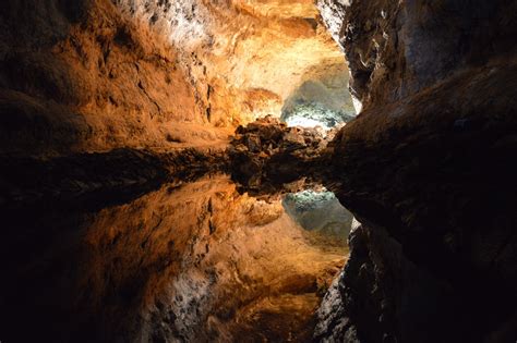 Download Lanzarote Reflection Water Spain Nature Cave 4k Ultra Hd Wallpaper