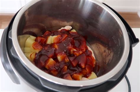 Instant Pot Hawaiian BBQ Chicken | Recipe | Pinapple chicken recipes, Bbq chicken, Chicken ...