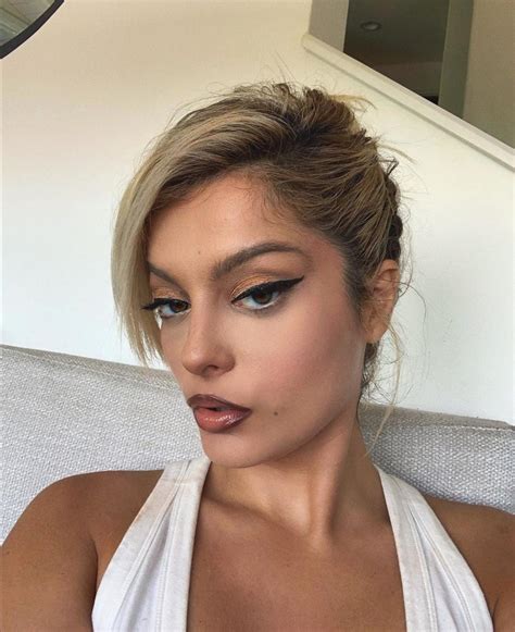 Bebe Was Bored So She Decided To Do Her Makeup Rbeberexha