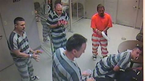 Texas Inmates Break Out Of Cell  To Save Guard’s Life Cnn