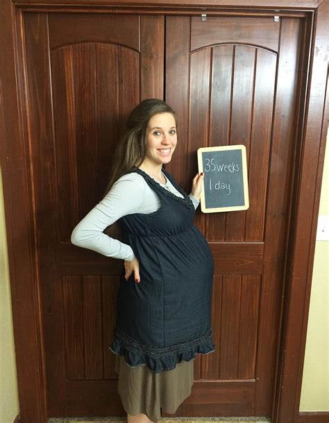 Almost Here Jill Duggar Celebrates 35th Week Of Pregnancy With Bump