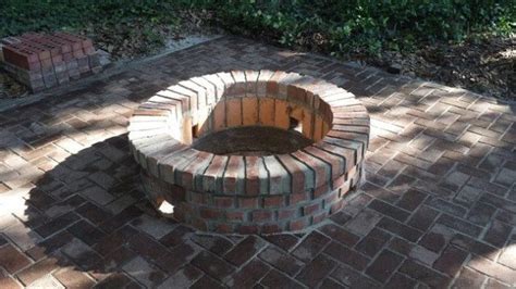 They're made mainly of stone, which allows them to easily fit into any yard design. 16 Easy (And Awesome) Fire Pits You Can Build For Your ...
