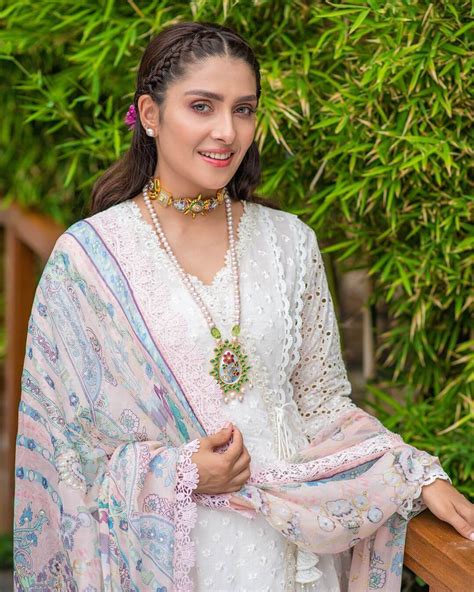 Ayeza Khans Gorgeous Looks From Eid Ul Adha 2021 Pk Showbiz