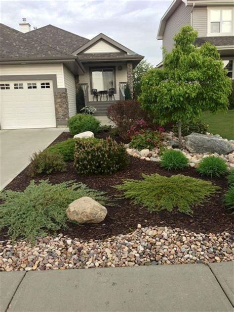 45 Best And Cheap Simple Front Yard Landscaping Ideas 31