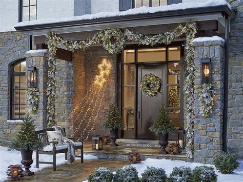20 Ideas For Decorating Porch For Christmas
