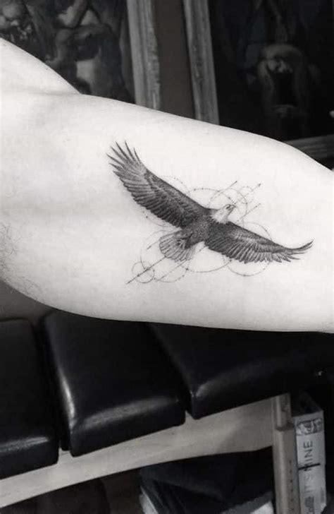Tatuajes De Águilas Sus Significados Y Diseños Imponentes