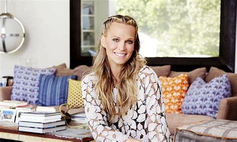Molly Sims Offers A Rare Glimpse Into Her Private Life As She Opens Up Her Elegant Los Angeles