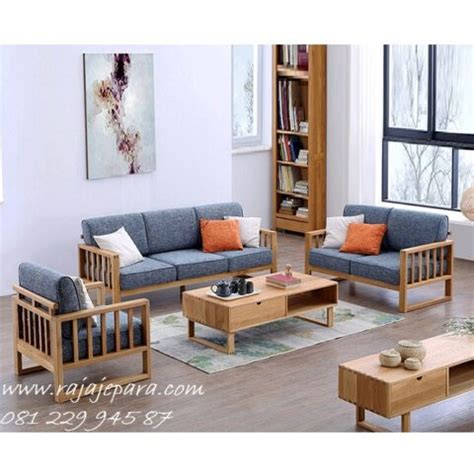 Dengan begitu jangka waktu pemakaian akan jauh lebih lama sehingga menghemat pengeluaran. Harga Kursi Tamu Kayu Jati Minimalis - rajajepara.com
