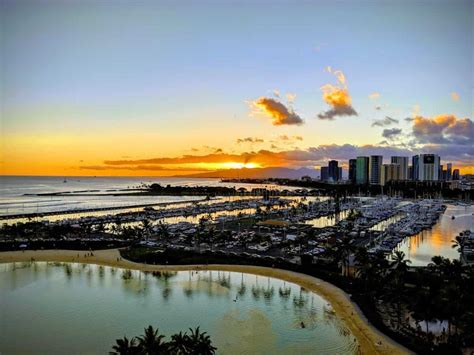 Hotel Review Hilton Hawaiian Village Waikiki 10xtravel