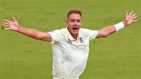 stuart broad recalled to england side for fourth ashes test against australia in sydney in place