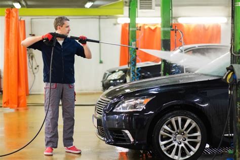 Keep Your Car Well Maintained Before The Winter Comes In