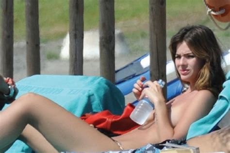 María Eugenia Suárez boobs Naked body parts of celebrities
