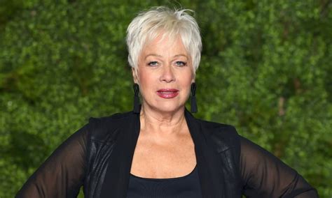 Loose Womens Denise Welch Drops Jaws With Incredible La Swimsuit Photo Fans React Hello