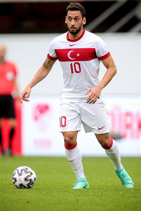 Turkeys Euro 2020 Hopes Rest At Maestro Hakan Çalhanoğlus Feet