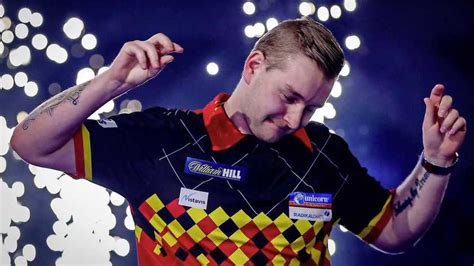 Update information for dimitri van den bergh ». Dimitri Van den Bergh: 'Door Peter Wright een ander ...