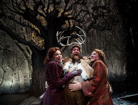 Huge fatty gets lured into bed. Chicago Theater Review: THE MERRY WIVES OF WINDSOR ...