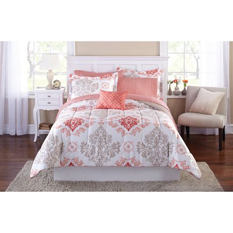 Visit pottery barn teen to sign up for emails & catalogs and rejuvenation to sign up for a catalog. Bedroom: Charming Coral Comforter Set Design For Romantic ...