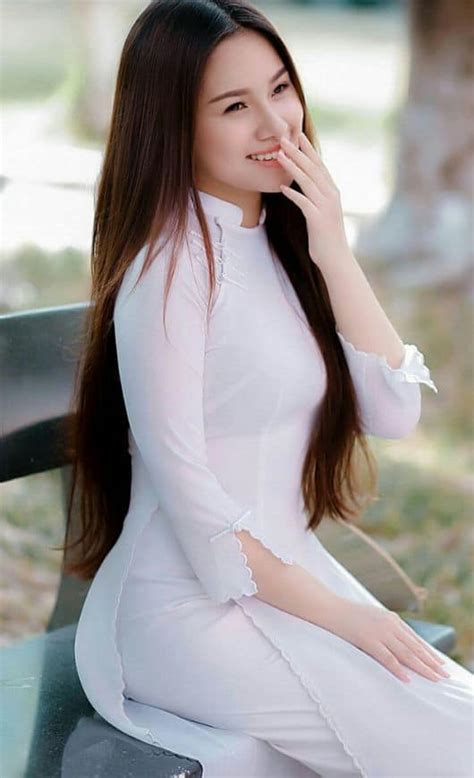 Gái Xinh Mặc áo Dài Trắng Tinh đẹp Duyên Dáng Của Nữ Sinh Năm 2019 Thoitrangviet247