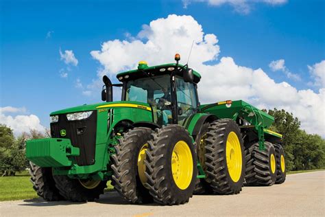 New More Powerful 8r Series Tractors From John Deere Ag Sectors