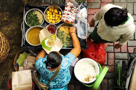 2.2.6 klasifikasi topeng bali topeng bali dapat diklasifikasikan menjadi beberapa bagian. Lezatnya Santap 4 Kuliner Khas Daerah Ini sambil Traveling ...