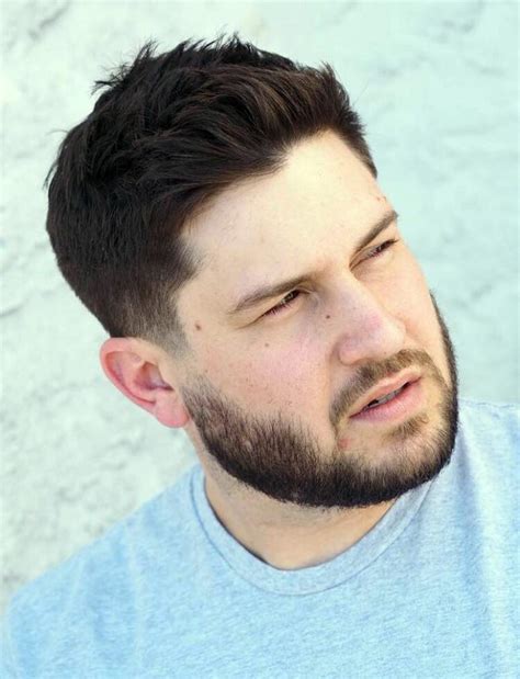 Selected Haircuts For Guys With Round Faces