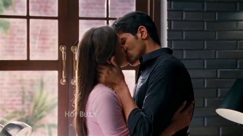 Alia Bhatt Hottest Kissing And Bed Scenes Youtube