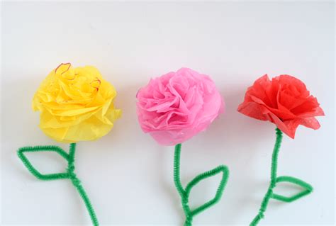 You don't have to wait for may flowers, you can make your very own. DIY Tissue Paper Flowers - Momma Lew