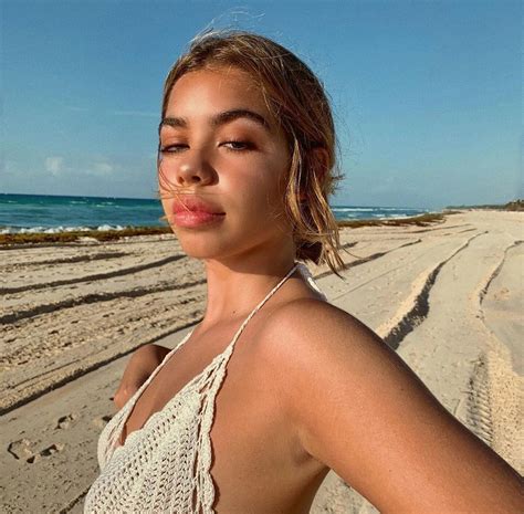 Anna Del Boca Hizo Topless En La Playa Chubut Para Todos