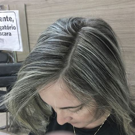 ADRIANO ALMEIDA HAIR DESIGN ESPECIALISTA EM CABELOS LOIROS Salão De Beleza em Teresópolis