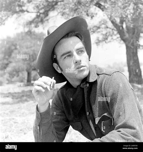 Montgomery Clift In Red River 1948 Directed By Howard Hawks Credit