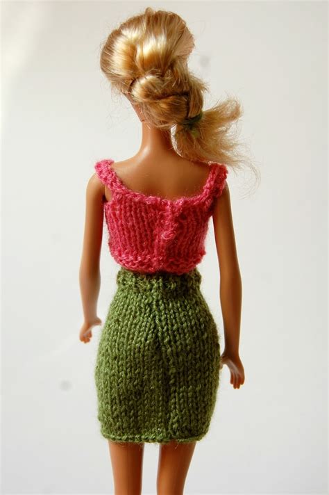 The Geeky Knitter Barbie Pencil Skirt Free Knitting Pattern