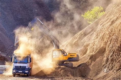 Dust control at a construction site. Dust Measurement System for Dust Pollution Control by Oizom