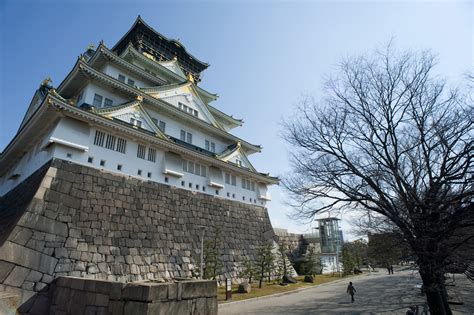 His grandson iemitsu completed the castle's palace buildings 23 years later and further expanded the castle by adding a five story castle keep. Free Stock photo of Osaka Jo | Photoeverywhere
